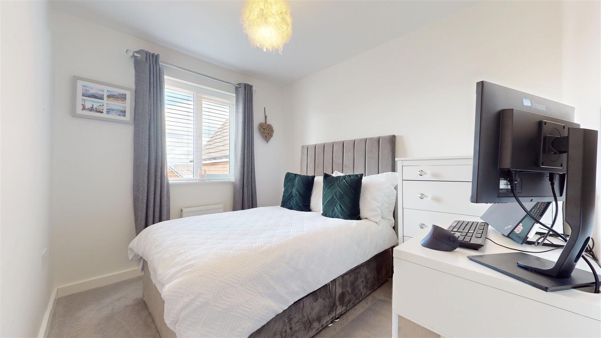 Pierrepoint Way, Hanslope, Milton Keynes